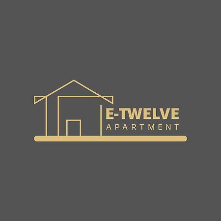 E-Twelve Apartment نابولي المظهر الخارجي الصورة