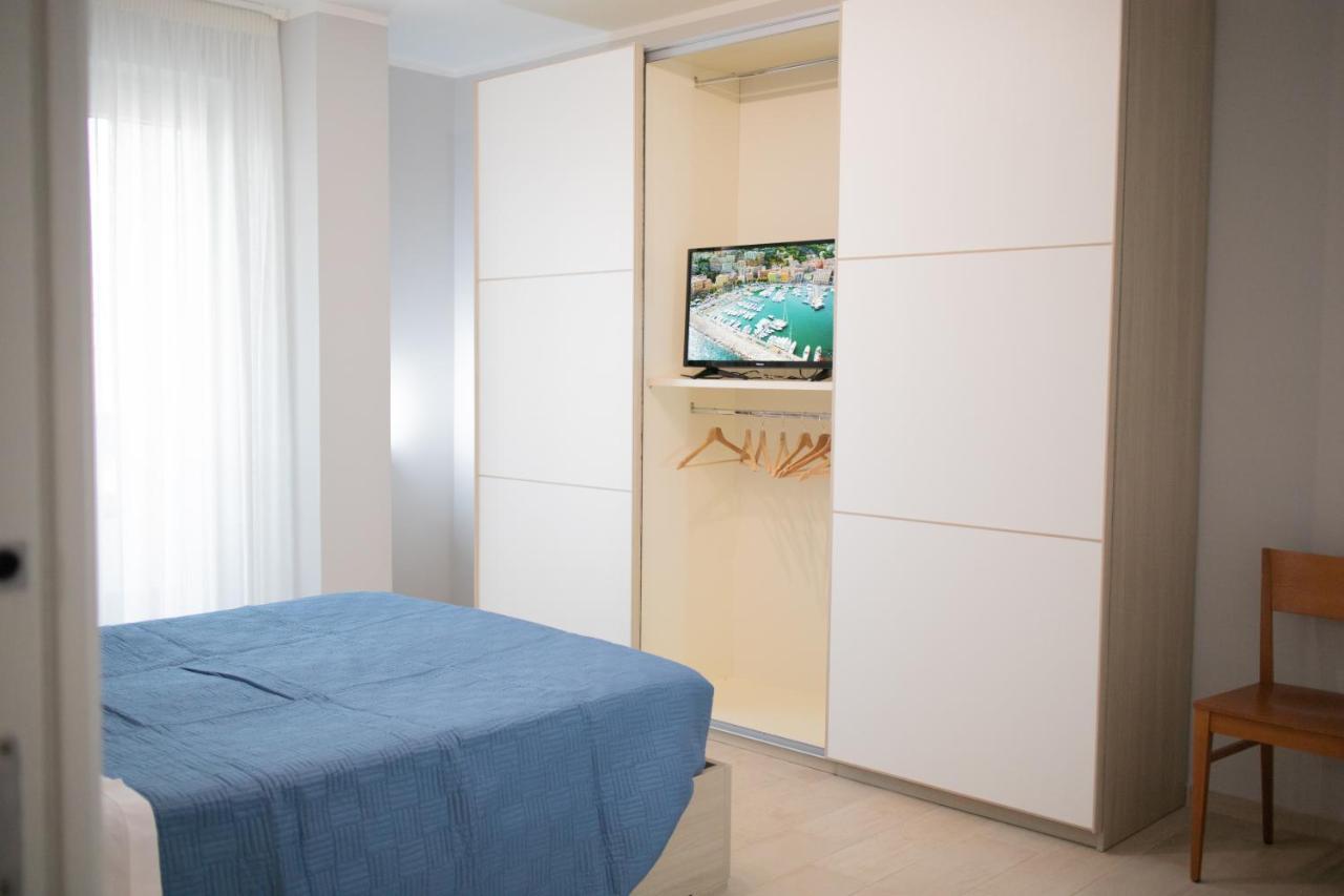 E-Twelve Apartment نابولي المظهر الخارجي الصورة