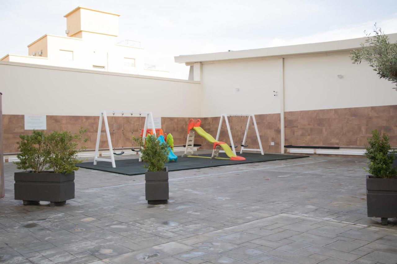 E-Twelve Apartment نابولي المظهر الخارجي الصورة