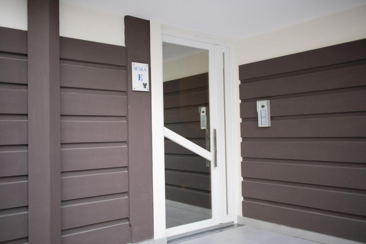 E-Twelve Apartment نابولي المظهر الخارجي الصورة