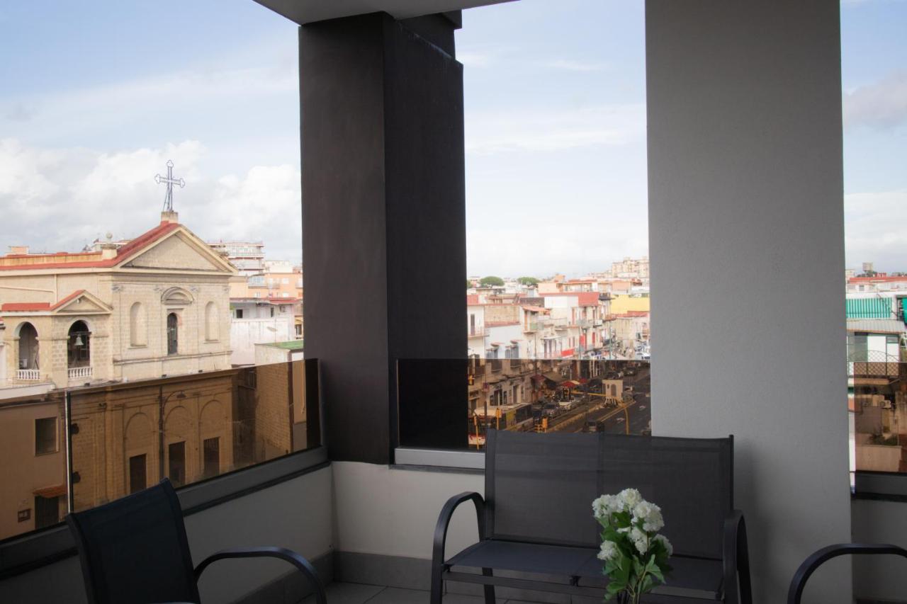 E-Twelve Apartment نابولي المظهر الخارجي الصورة